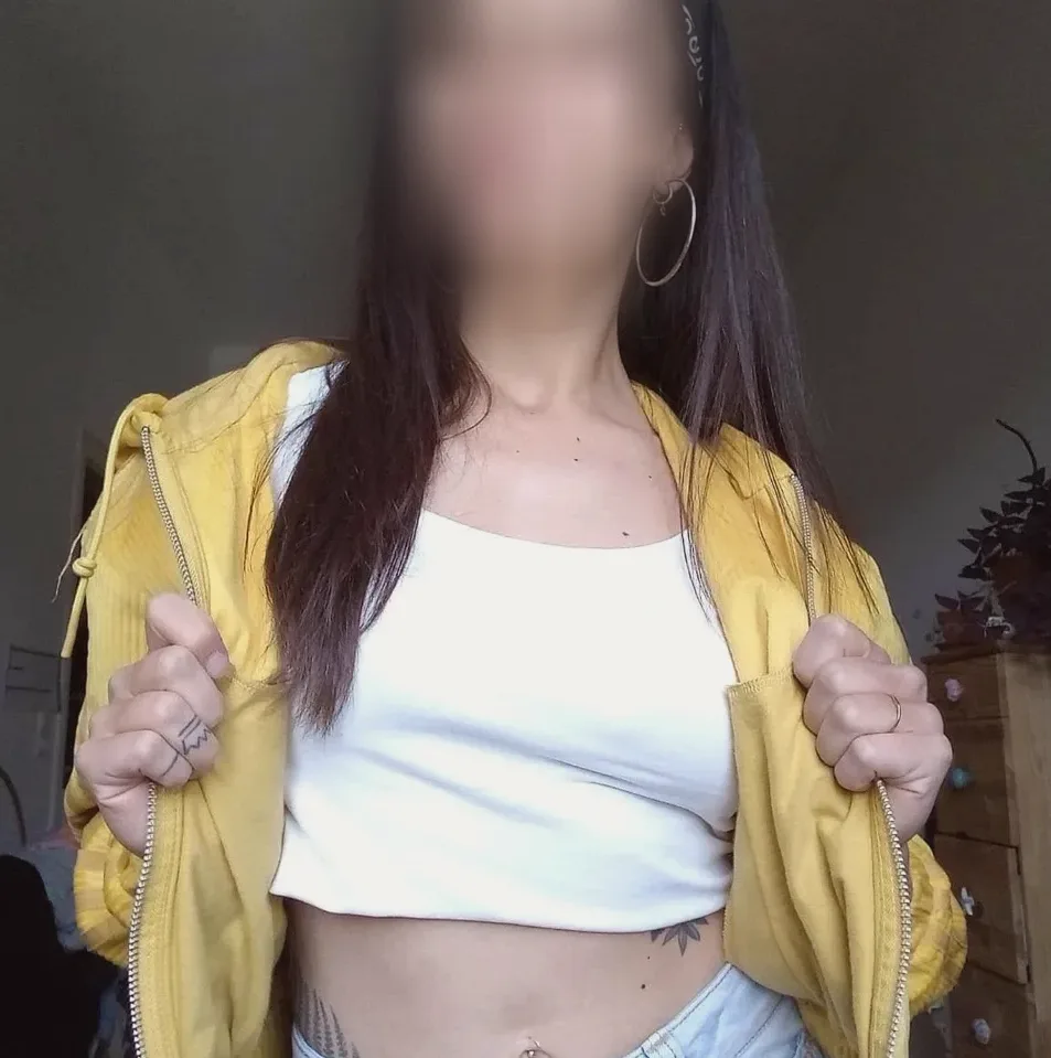 Norah, 36